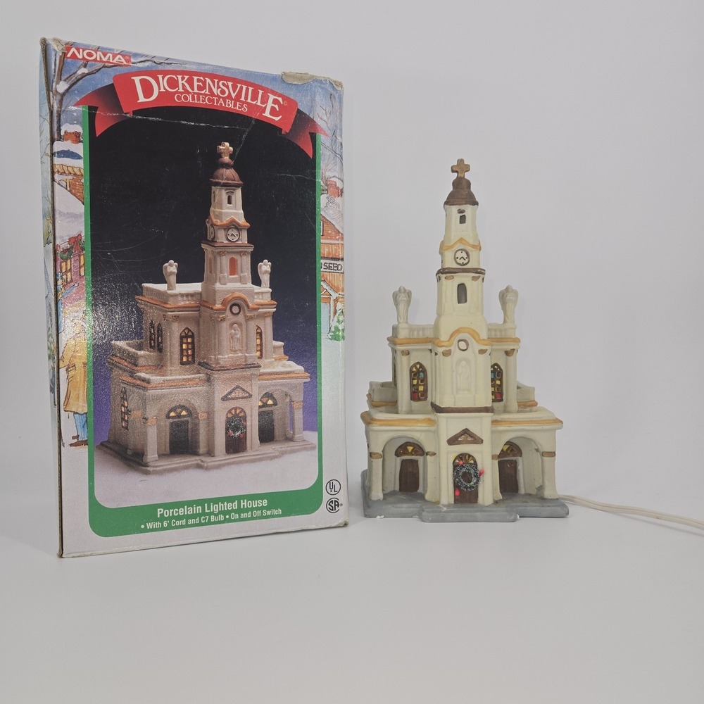 Vintage‎ 1995 NOMA Dickensville Lighted Church Porcelain Village Building w Box